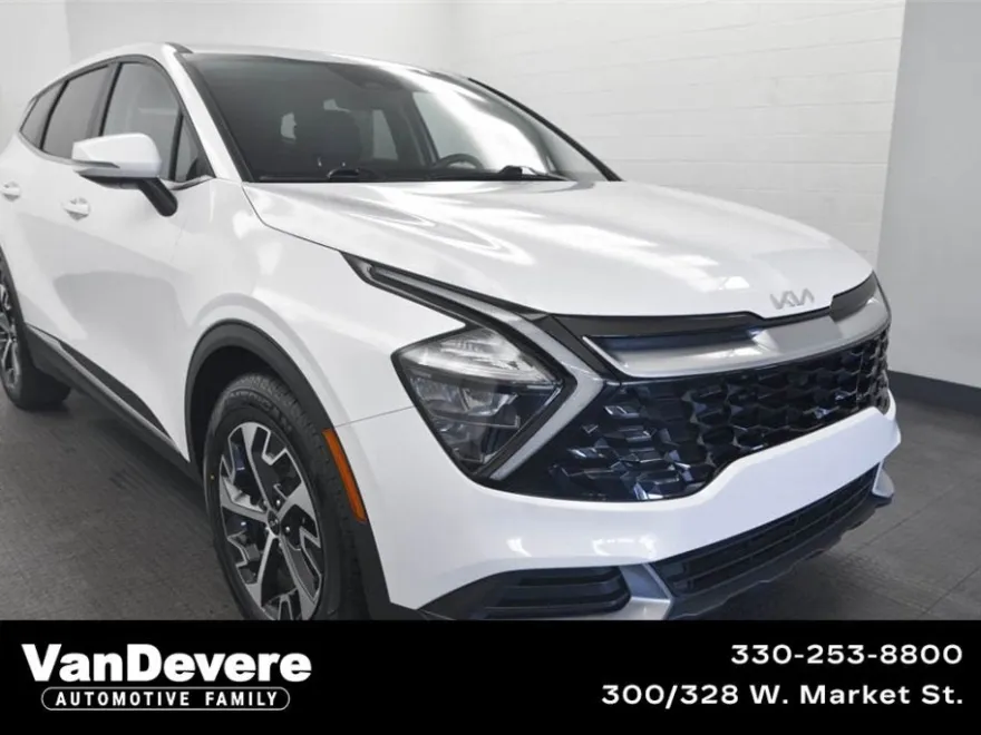 2023 Kia Sportage EX photo 1