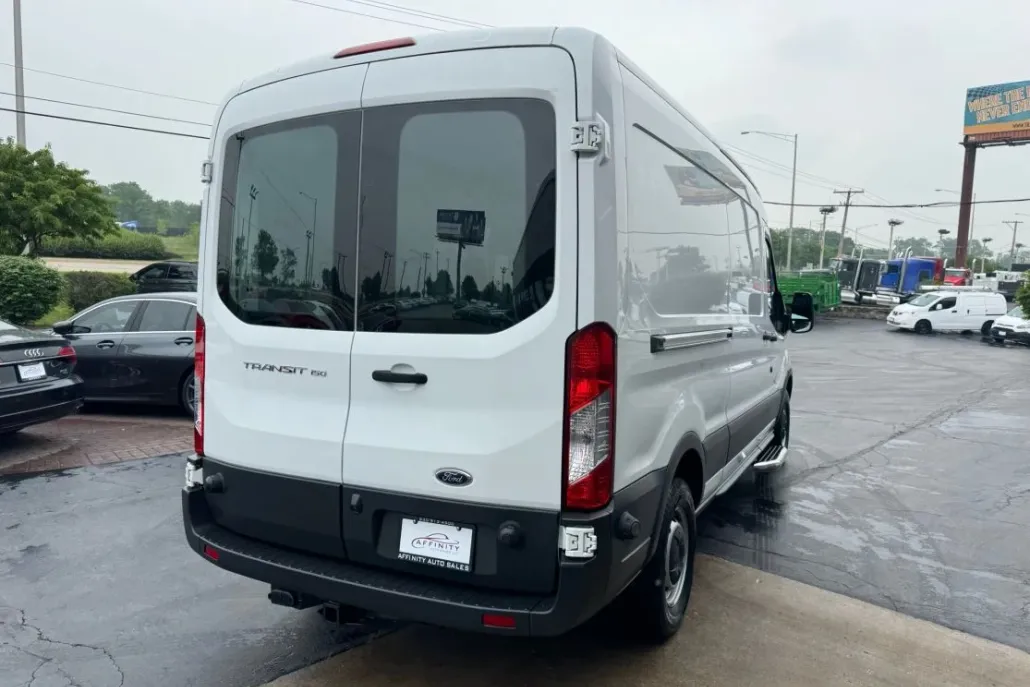 2016 Ford Transit Van photo 1