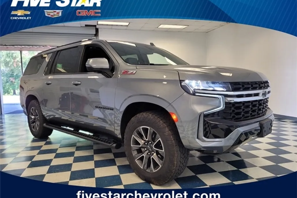 2022 Chevrolet Suburban Z71 photo 1