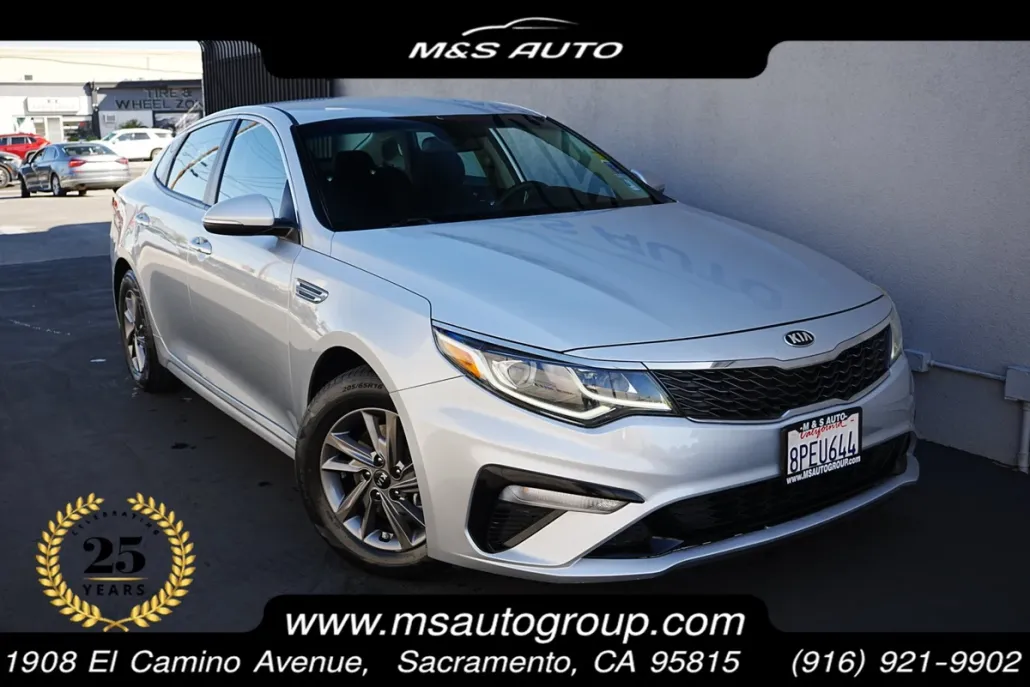 2020 Kia Optima LX photo 1