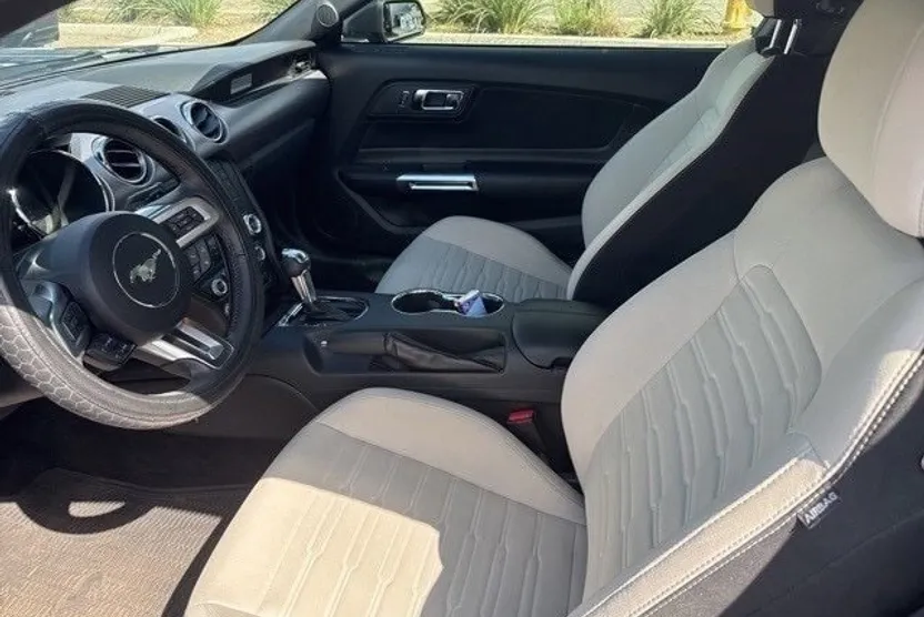 2015 Ford Mustang EcoBoost photo 1