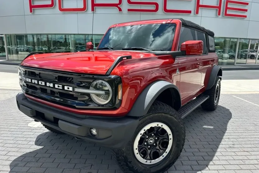 2022 Ford Bronco Base Big Bend Black Diamond Outer Banks Badlands Wildtrak Everglades photo 1