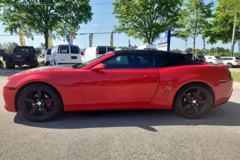 2015 Chevrolet Camaro 2LT photo 1