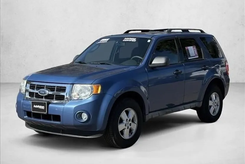2009 Ford Escape XLT photo 1