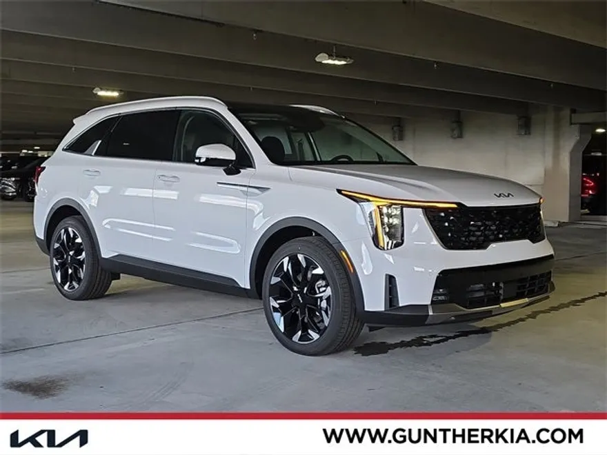 2025 Kia Sorento EX photo 1