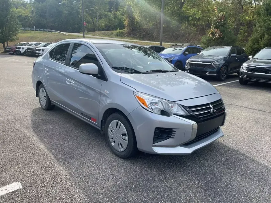 2024 Mitsubishi Mirage G4 ES photo 1
