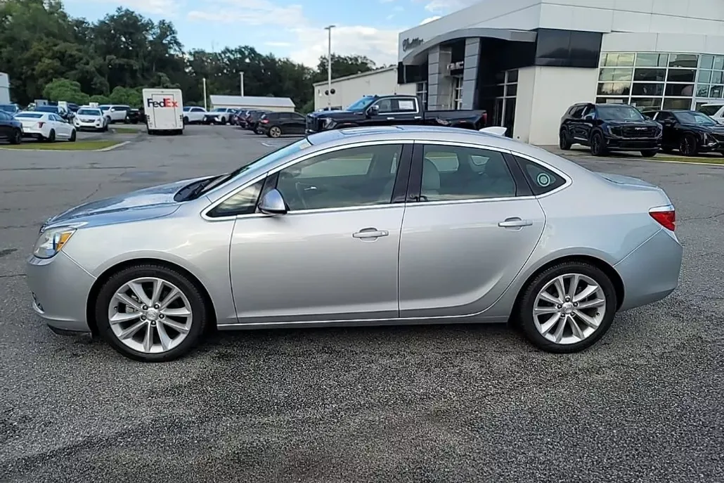 2016 Buick Verano Convenience photo 1