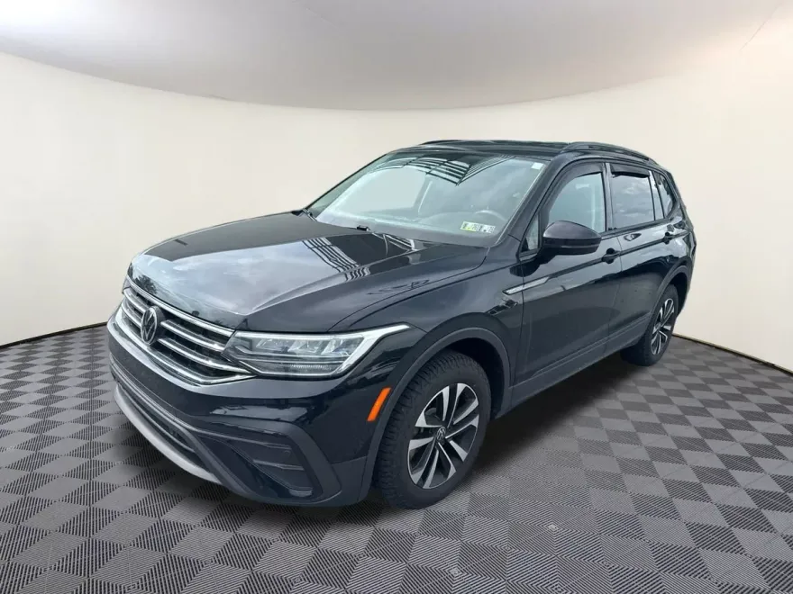 2022 Volkswagen Tiguan S photo 1