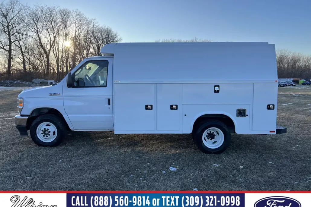 2025 Ford E-350 Base photo 1