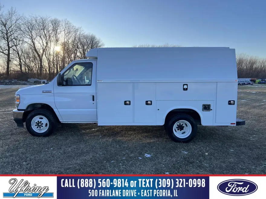 2025 Ford E-350 Base photo 1