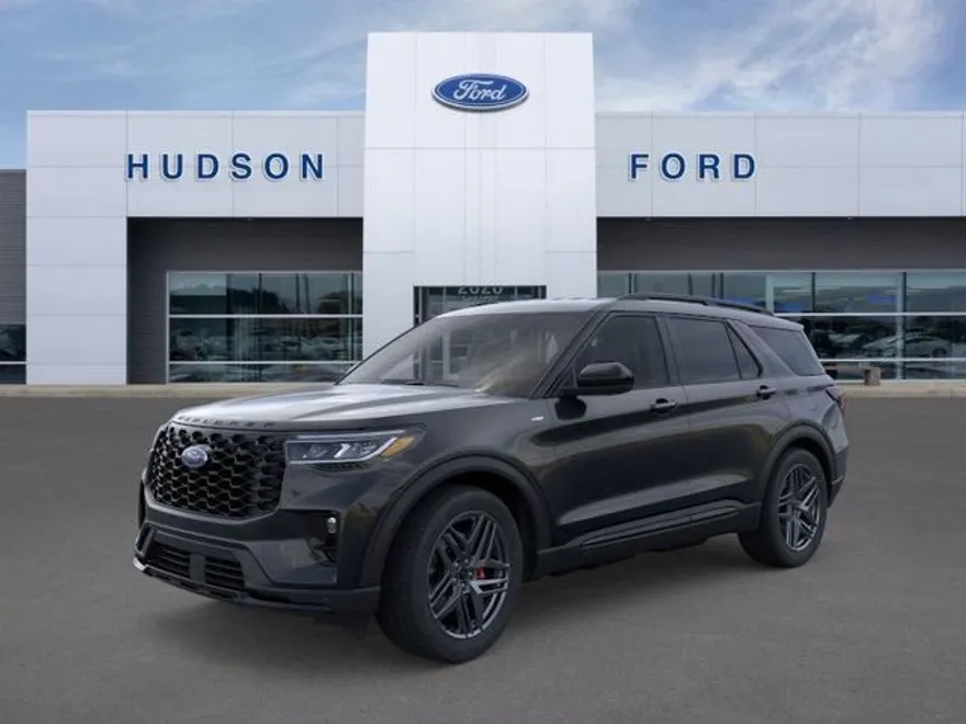 2025 Ford Explorer ST-Line photo 1