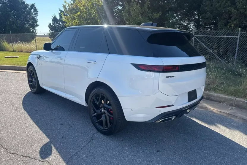 2024 Land Rover Range Rover Sport P400 Dynamic SE photo 1
