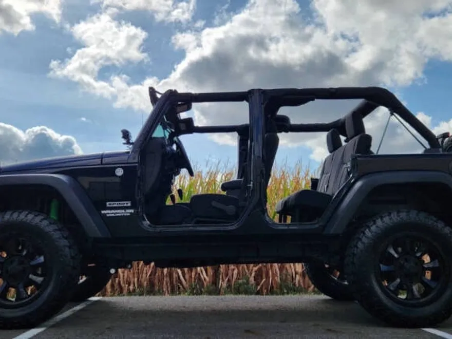 2013 Jeep Wrangler Unlimited Sport photo 1