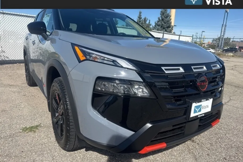 2026 Nissan Rogue SV photo 1