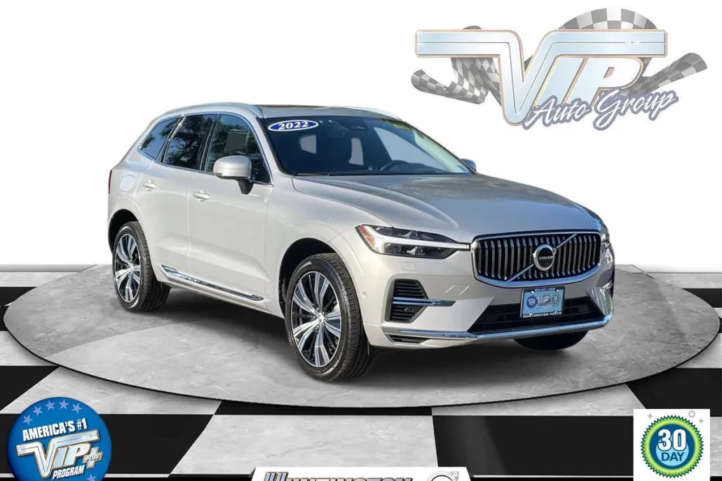 2022 Volvo XC60 Recharge Hybrid T8 eAWD Inscription photo 1