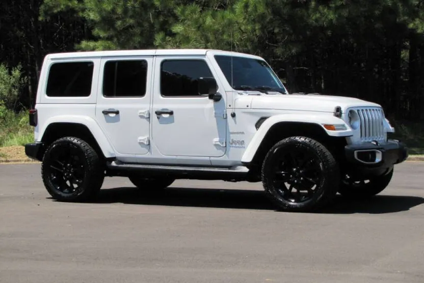 2021 Jeep Wrangler Unlimited Sahara 4xe photo 1