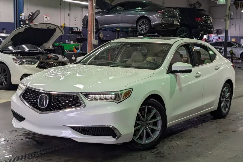 2018 Acura TLX Technology photo 1