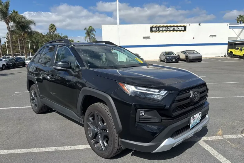 2022 Toyota RAV4 Adventure photo 1