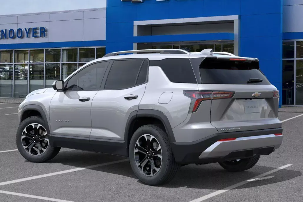 2025 Chevrolet Equinox LT photo 1