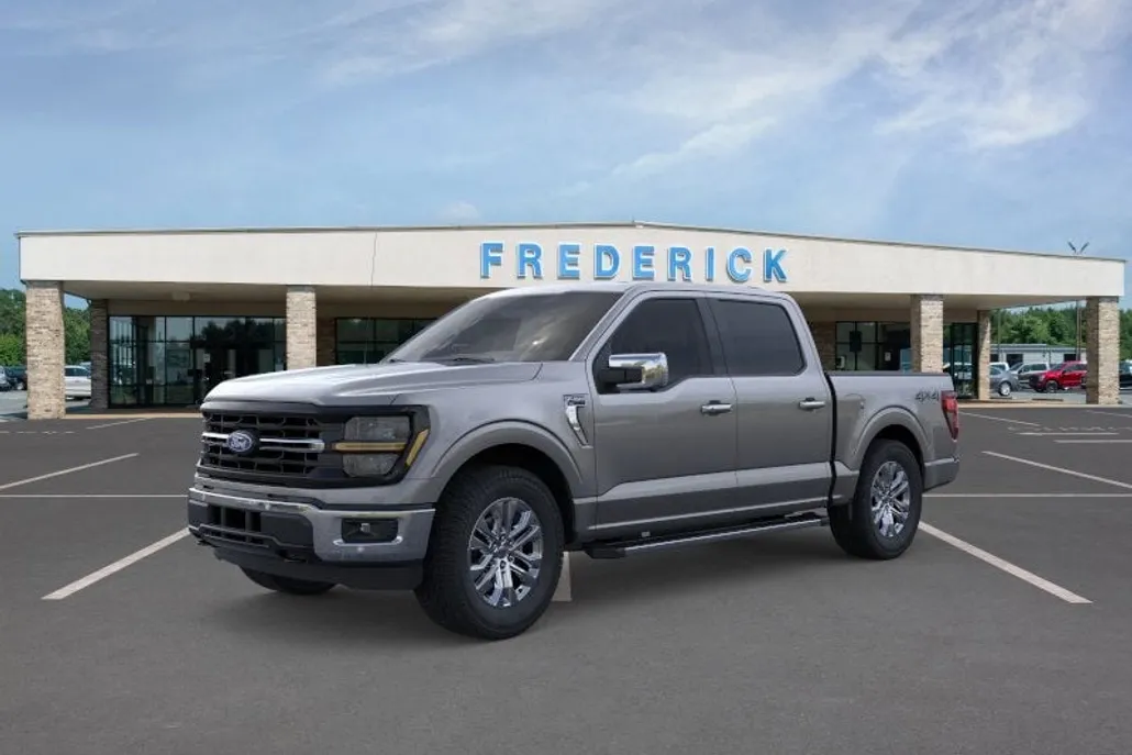 2025 Ford F-150 XLT photo 1