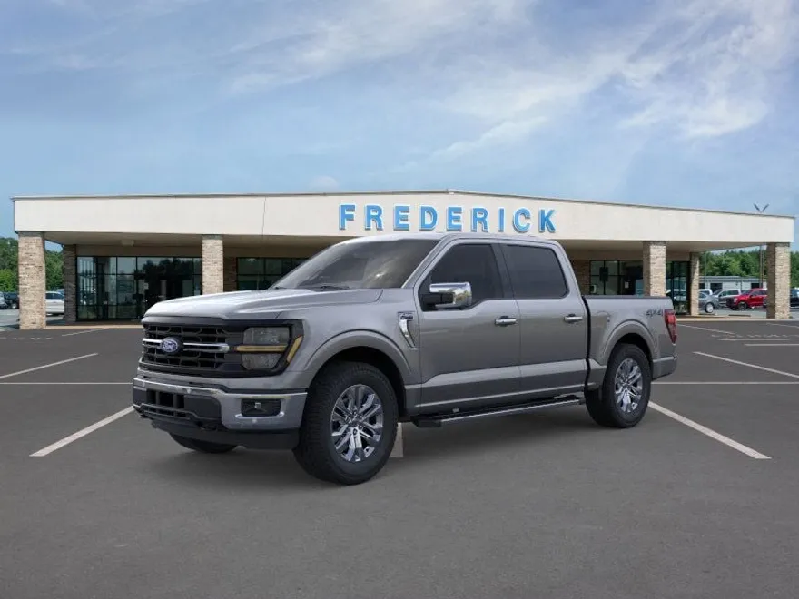 2025 Ford F-150 XLT photo 1