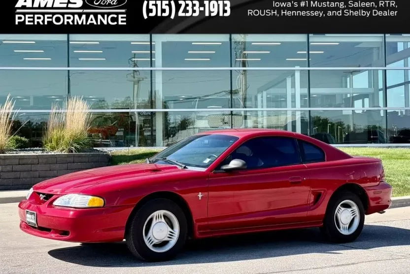 1995 Ford Mustang V6 photo 1