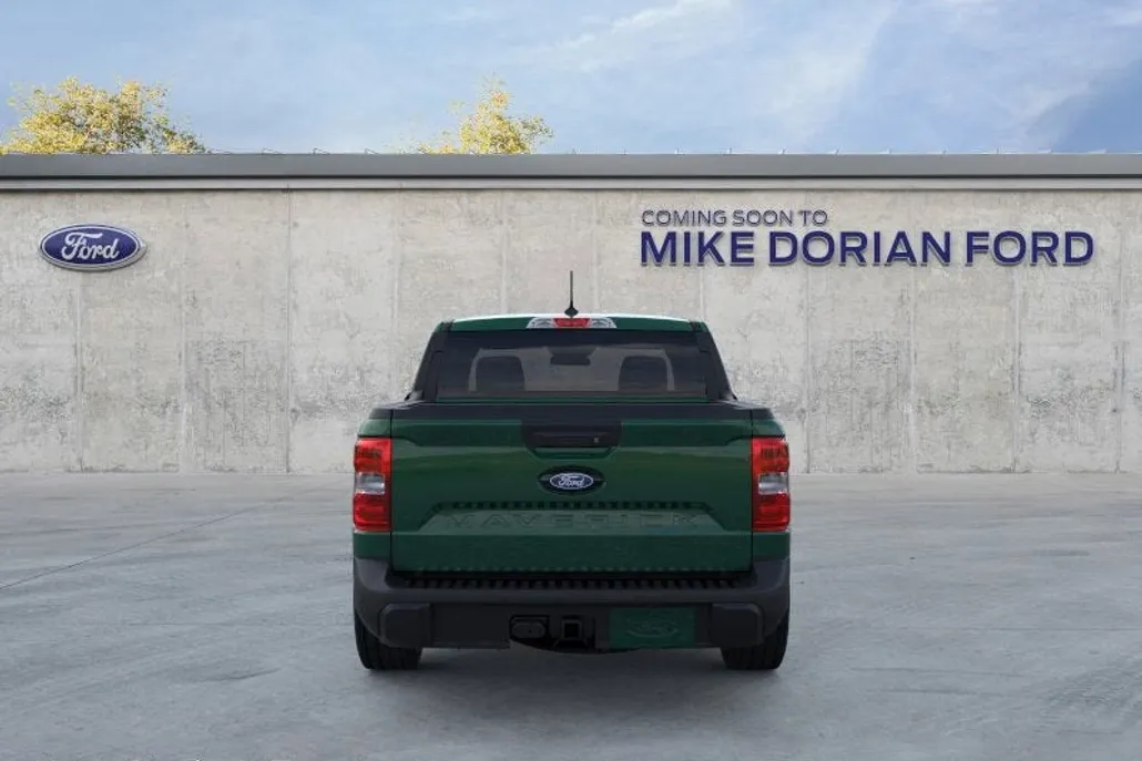 2025 Ford Maverick XLT photo 1