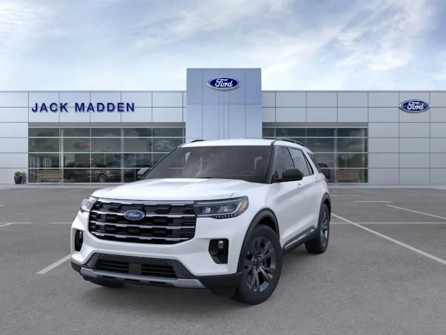 2025 Ford Explorer photo 1