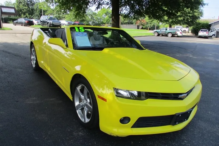 2015 Chevrolet Camaro LT1 photo 1