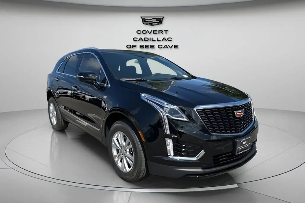 2025 Cadillac XT5 Luxury photo 1