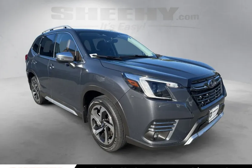 2022 Subaru Forester Touring photo 1