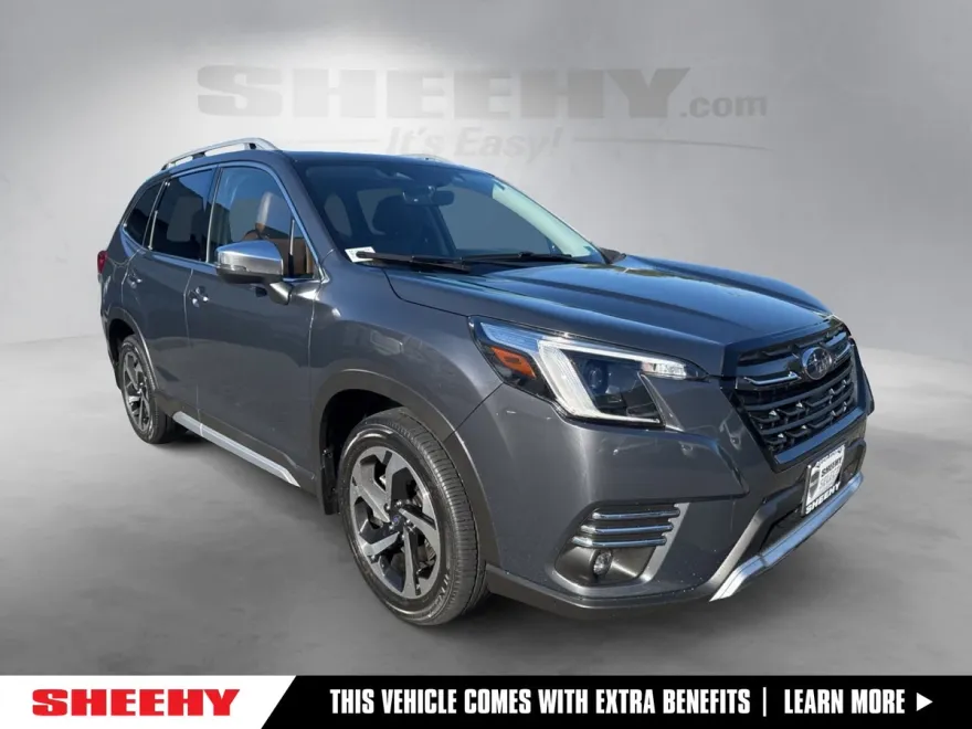 2022 Subaru Forester Touring photo 1