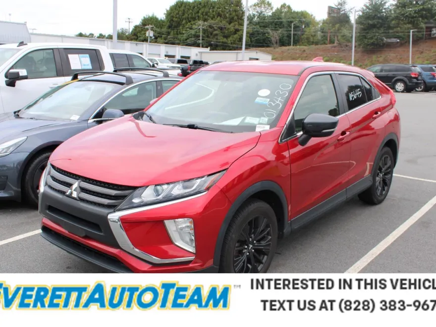 2019 Mitsubishi Eclipse Cross LE photo 1