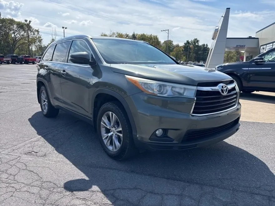2015 Toyota Highlander XLE photo 1
