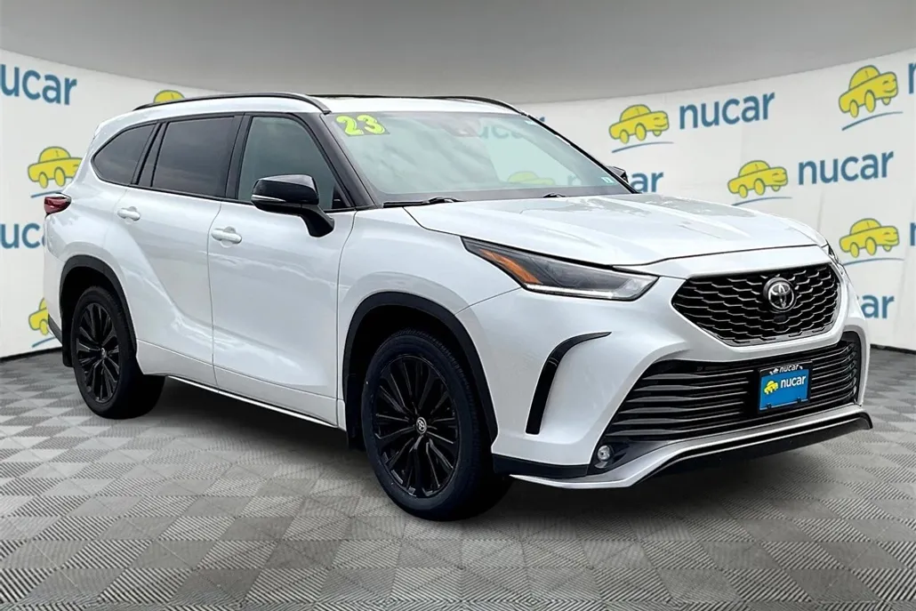 2023 Toyota Highlander XSE photo 1