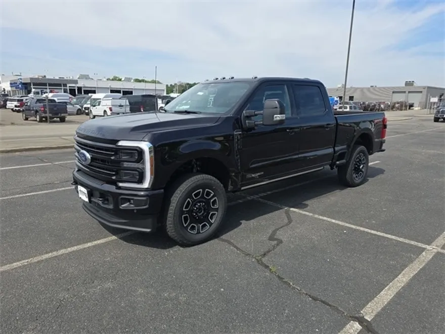 2025 Ford F-350 Platinum photo 1