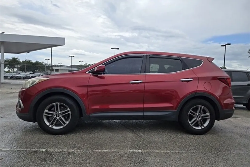 2017 Hyundai Santa Fe Sport Base photo 1