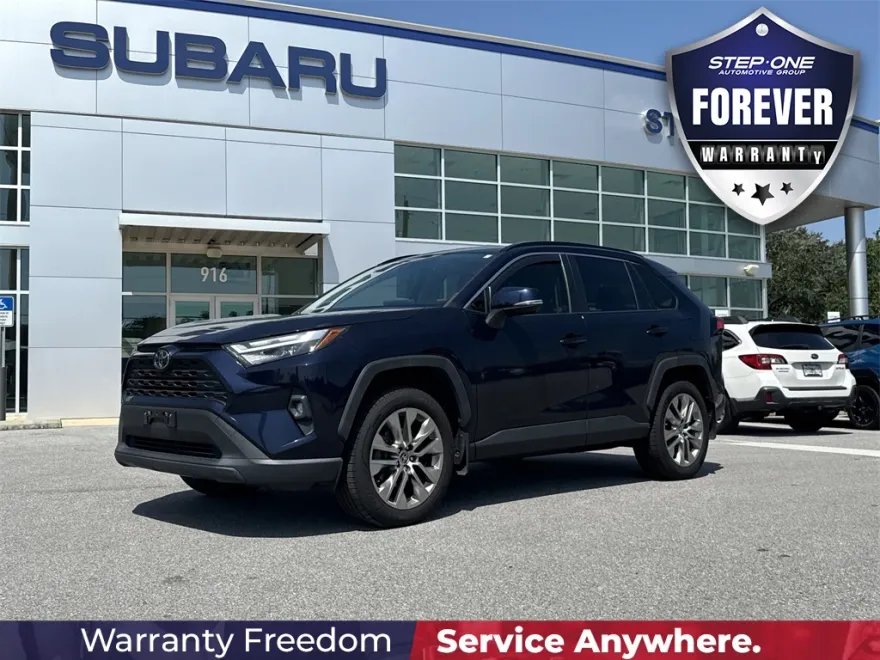 2022 Toyota RAV4 XLE Premium photo 1