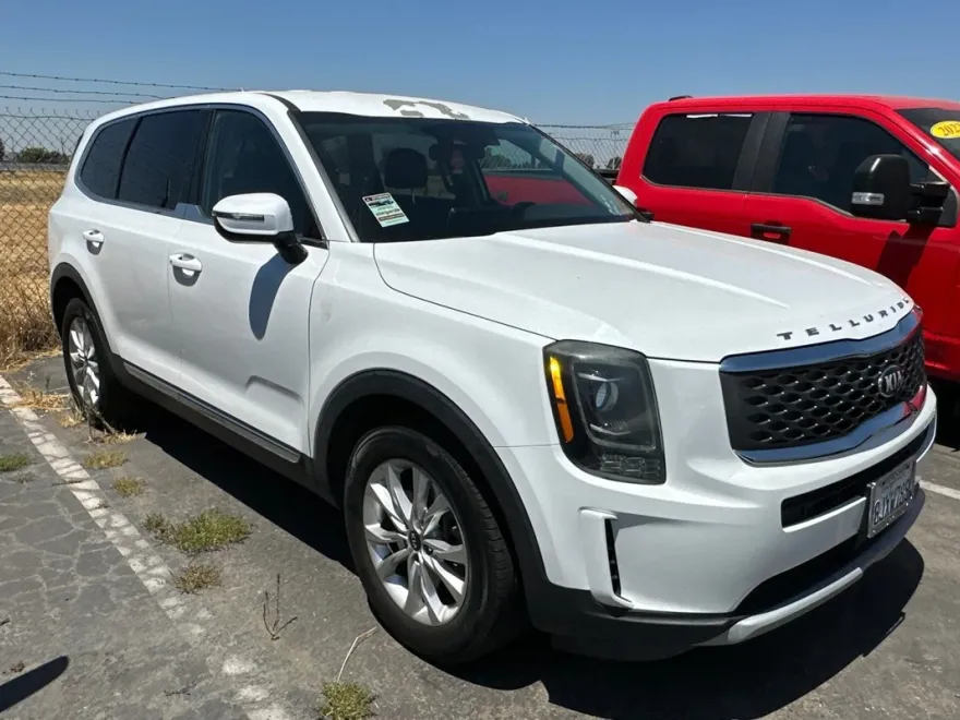 2020 Kia Telluride LX photo 1