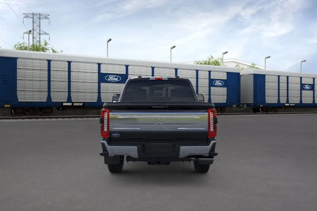 2026 Ford F-350 King Ranch photo 1