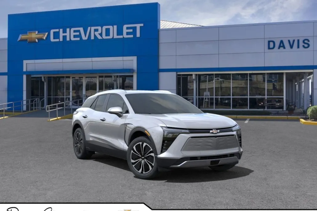 2025 Chevrolet Blazer EV photo 1