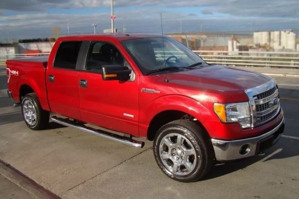 2013 Ford F-150 XLT photo 1