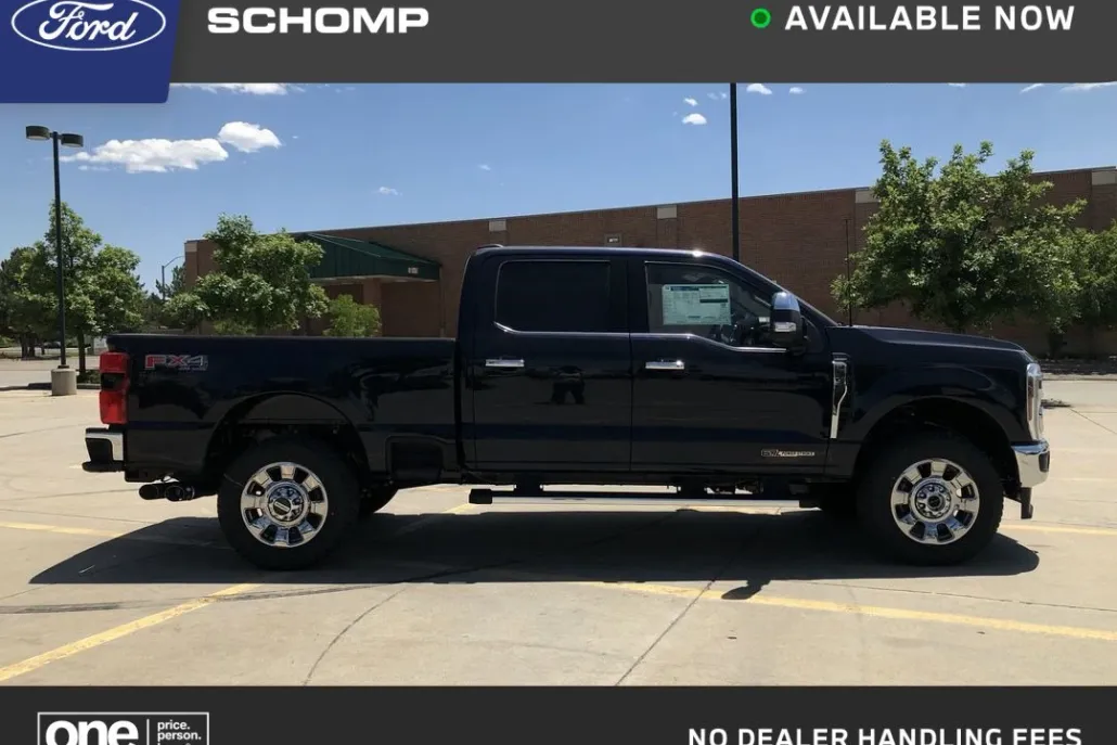 2025 Ford F-350 Lariat photo 1