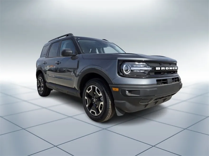 2024 Ford Bronco Sport Outer Banks photo 1