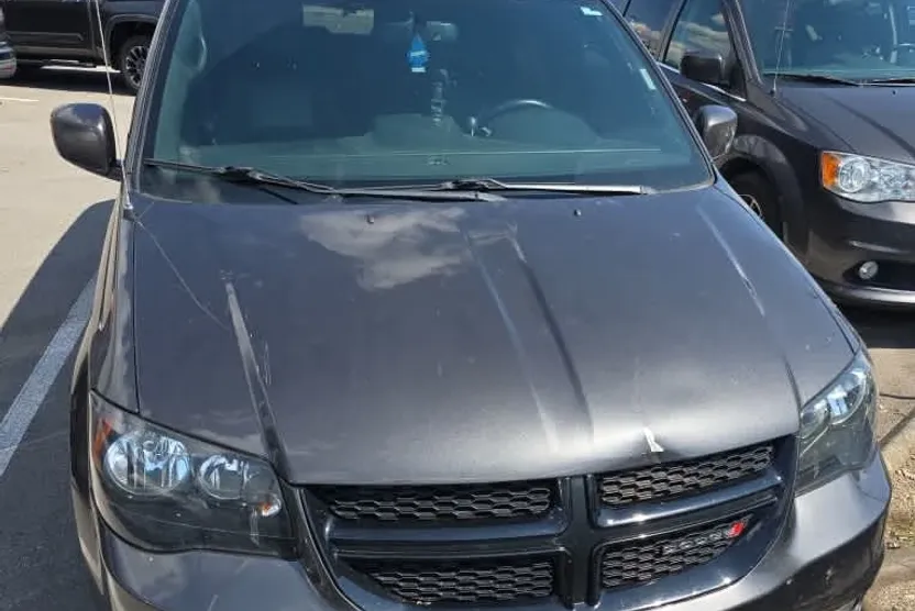 2016 Dodge Grand Caravan SXT Plus photo 1