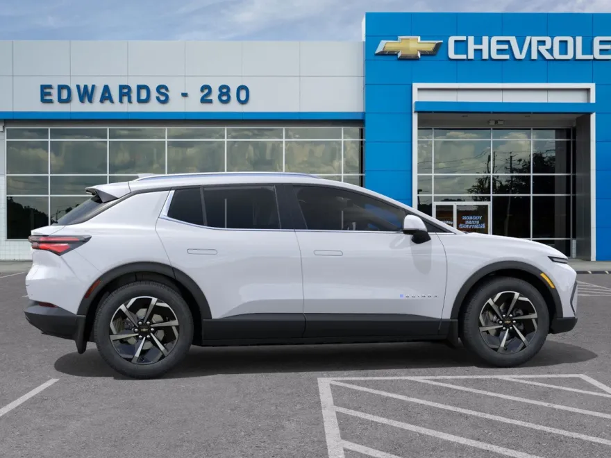 2026 Chevrolet Equinox EV 1LT photo 1