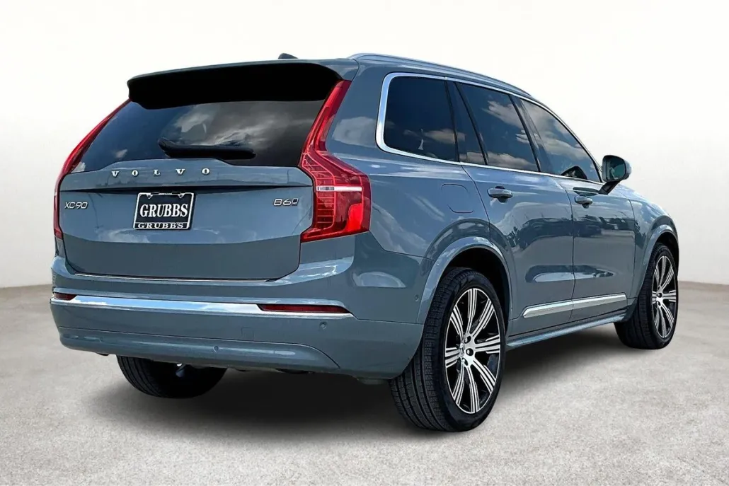 2023 Volvo XC90 Ultimate photo 1