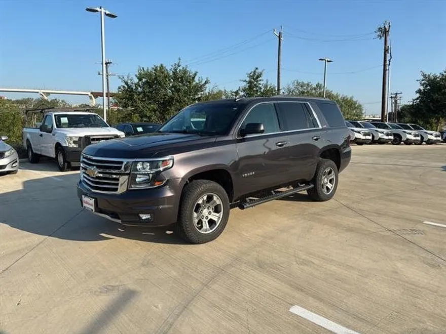 2018 Chevrolet Tahoe LT photo 1