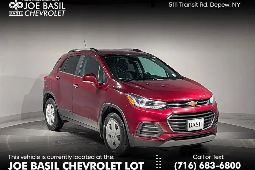 2017 Chevrolet Trax LT photo 1