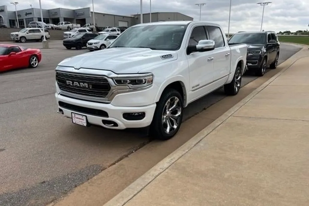 2022 Ram 1500 Limited photo 1